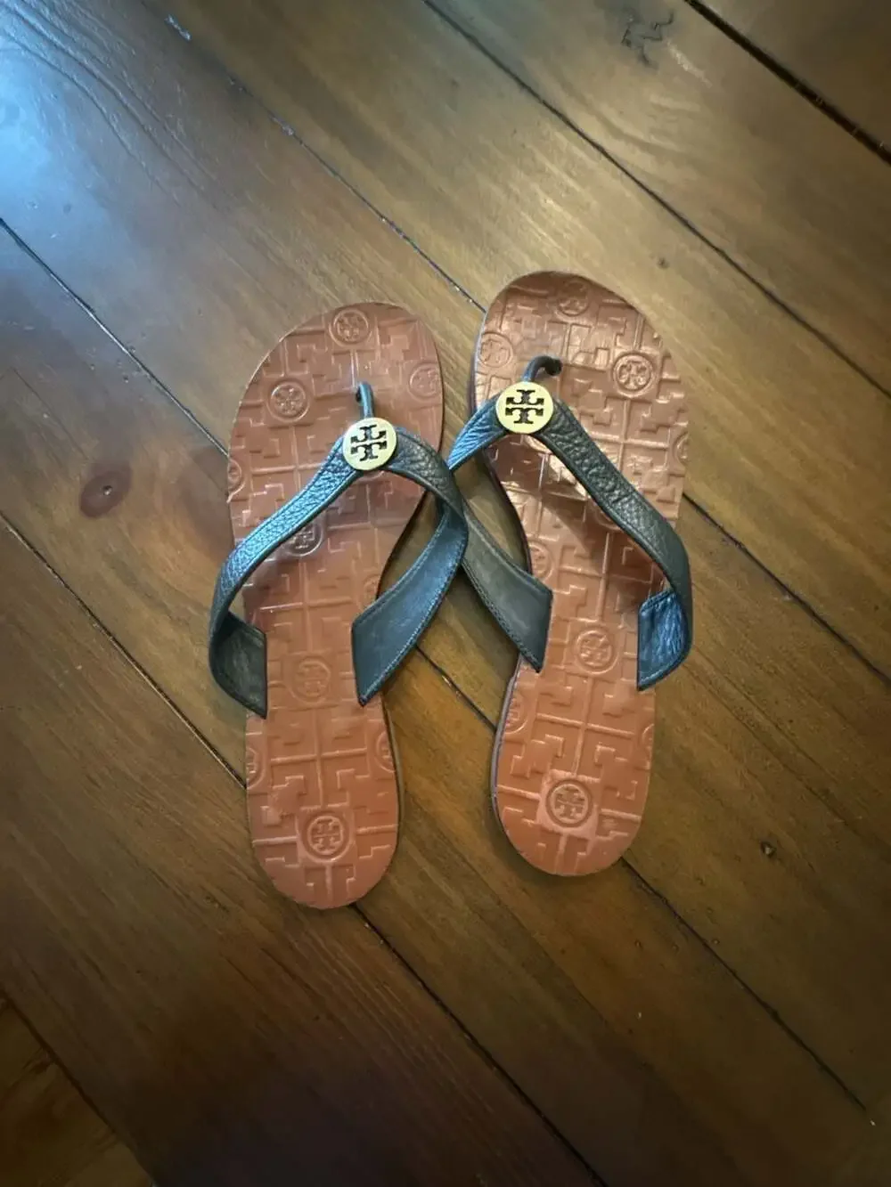 Tory Burch Thora Flat Thong Sandals in Black Leather